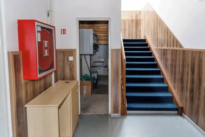 Prodej výrobních prostor, Dubí, Horská, 3047 m2