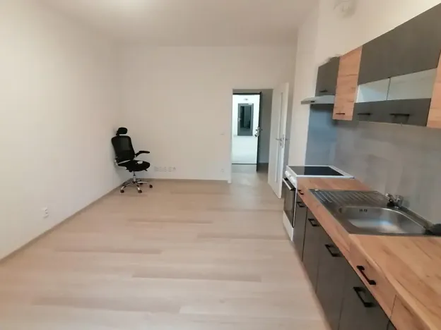 Pronájem bytu 1+kk, Úsov, Školní, 27 m2