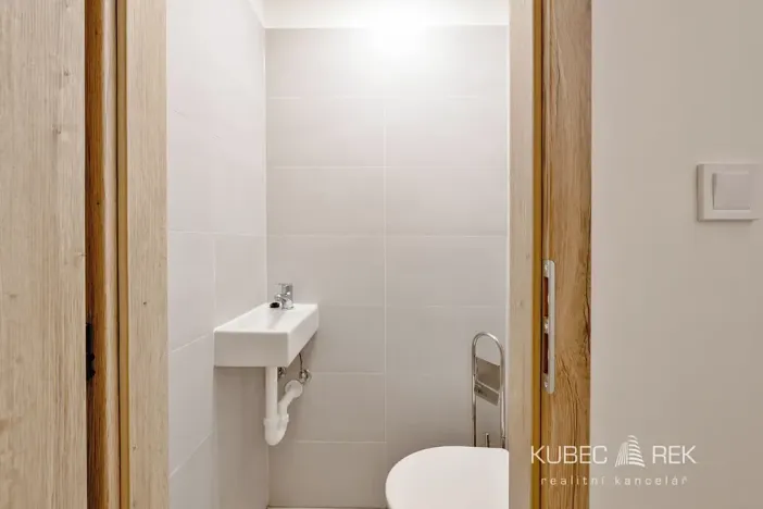 Prodej bytu 2+1, Tábor, Jesenského, 64 m2