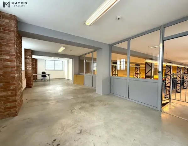 Pronájem obchodního prostoru, Praha - Čakovice, Cukrovarská, 468 m2