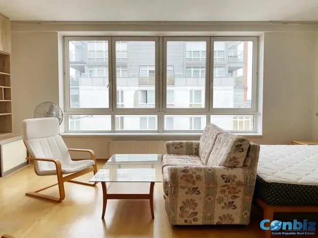 Pronájem bytu 1+kk, Praha - Strašnice, Vinohradská, 34 m2