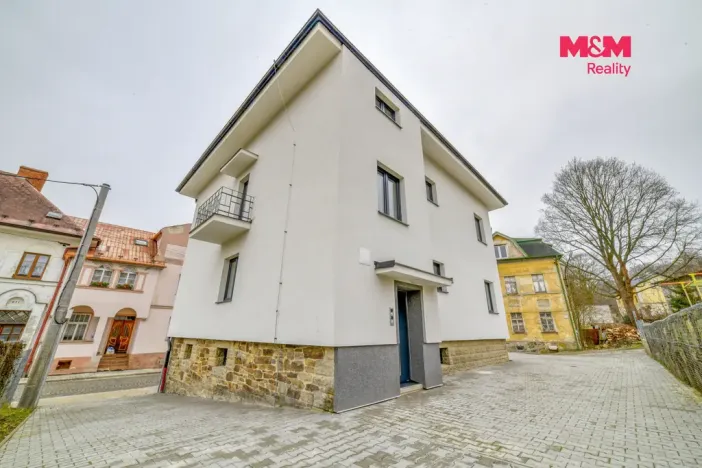 Pronájem bytu 3+kk, Luby, Revoluční, 71 m2