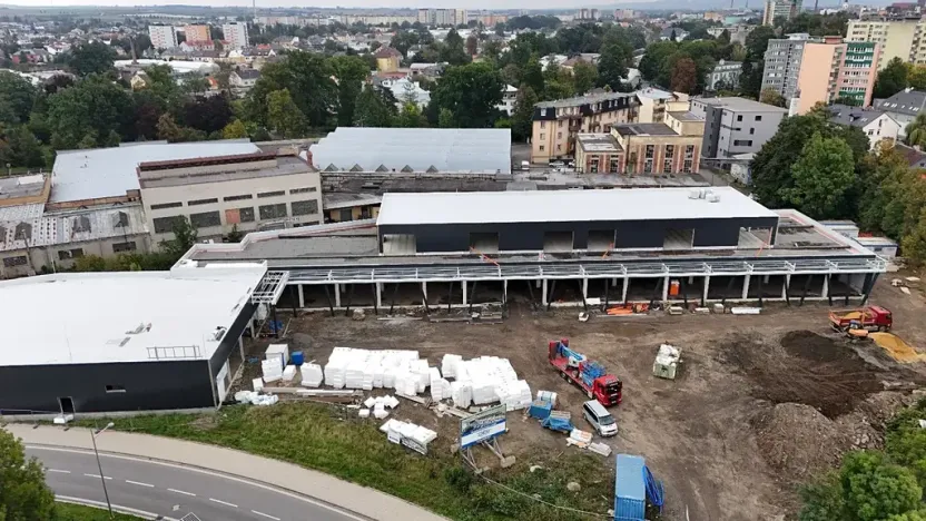 Pronájem obchodního prostoru, Opava, Basketbalová, 100 m2