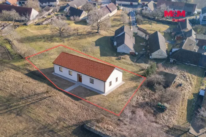 Prodej pozemku pro bydlení, Chlumy, 1064 m2