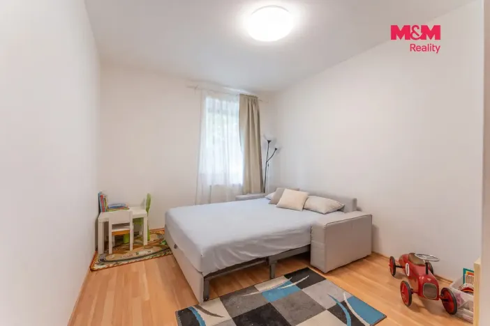 Prodej bytu 4+kk, Milovice - Mladá, Kaštanová, 91 m2