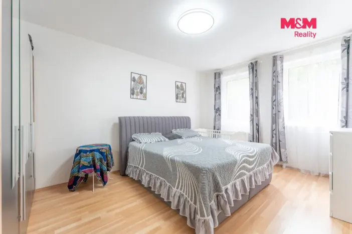 Prodej bytu 4+kk, Milovice - Mladá, Kaštanová, 91 m2