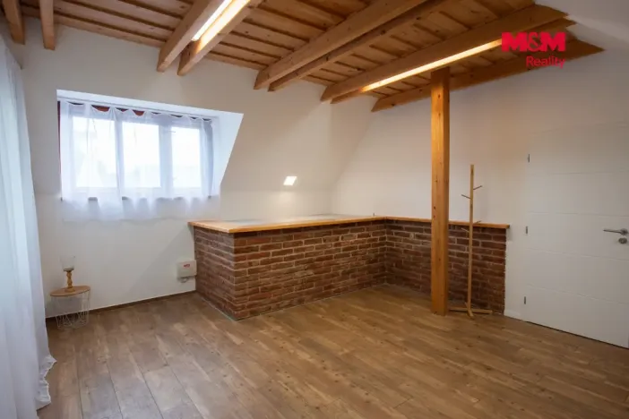 Pronájem obchodního prostoru, Hradec Králové - Kukleny, Pražská třída, 23 m2