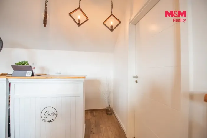 Pronájem obchodního prostoru, Hradec Králové - Kukleny, Pražská třída, 23 m2