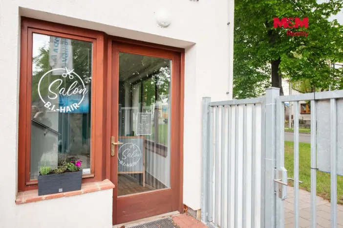 Pronájem obchodního prostoru, Hradec Králové - Kukleny, Pražská třída, 23 m2