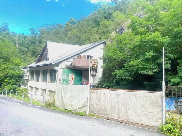 Prodej výrobních prostor, Klecany, Do Klecánek, 257 m2