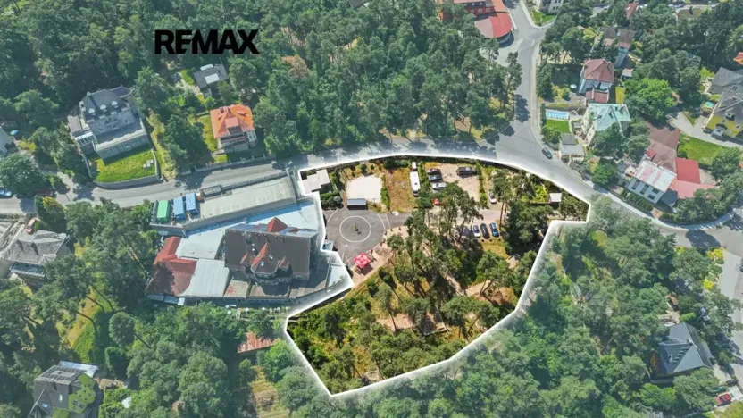 Prodej komerční nemovitosti, Doksy, 1850 m2