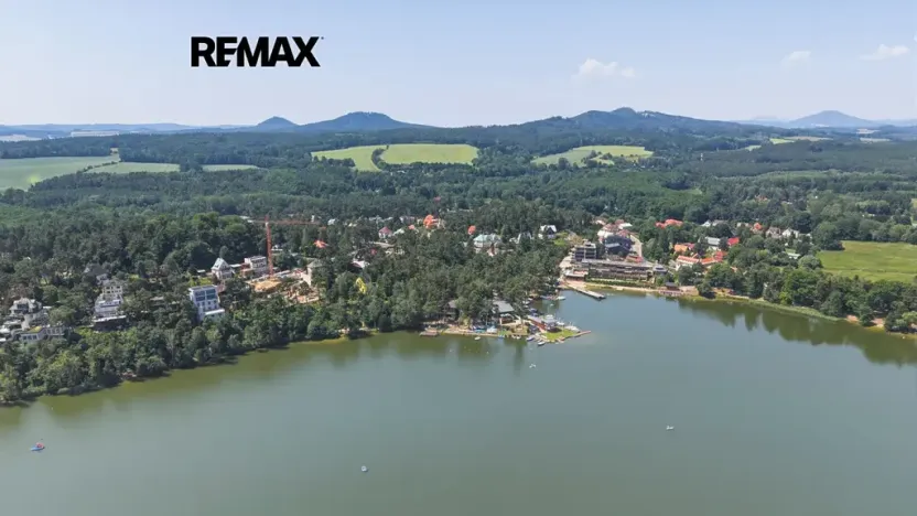 Prodej komerčního pozemku, Doksy, 3913 m2
