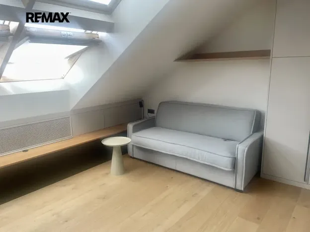 Pronájem bytu 1+kk, Praha - Libeň, Konšelská, 30 m2