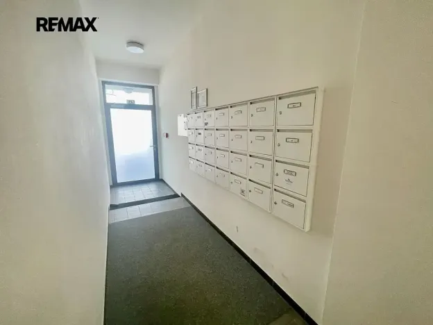 Pronájem bytu 1+kk, Praha - Libeň, Konšelská, 30 m2