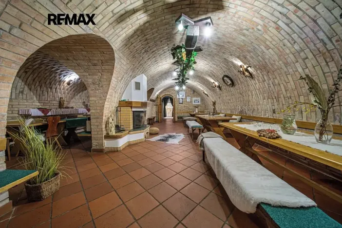 Prodej komerční nemovitosti, Velké Bílovice, Habánská, 505 m2