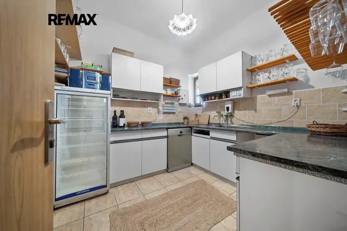 Prodej komerční nemovitosti, Velké Bílovice, Habánská, 505 m2