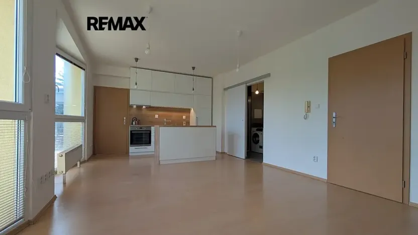 Pronájem bytu 2+kk, Praha - Újezd nad Lesy, Račiněveská, 51 m2