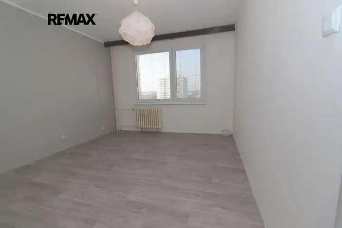 Pronájem bytu 1+1, Pardubice, Karla IV., 42 m2