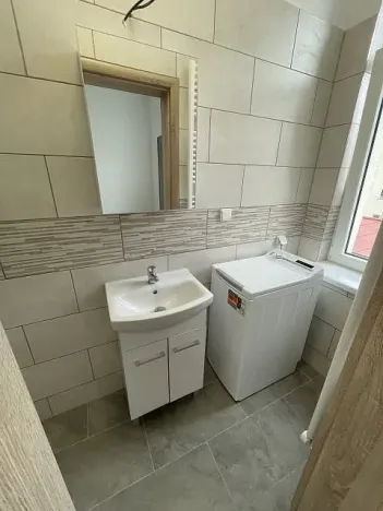 Pronájem bytu 2+1, Praha, Bořivojova, 7042 m2