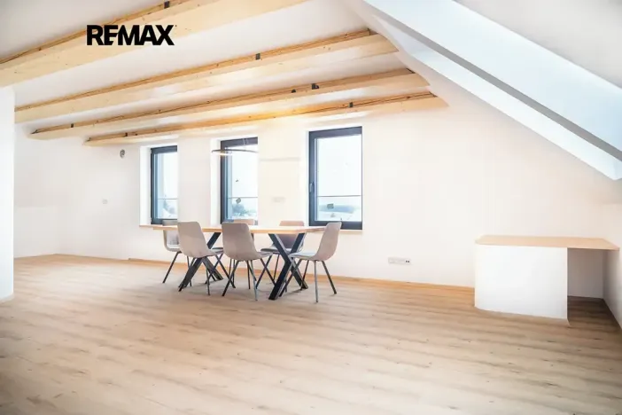 Prodej bytu 4+1, Černilov, 130 m2