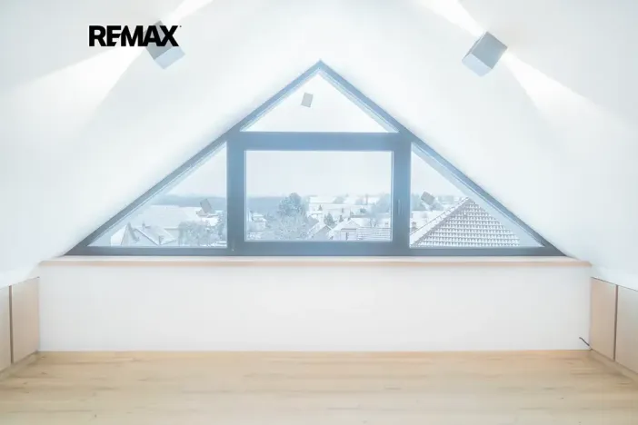 Prodej bytu 4+1, Černilov, 130 m2