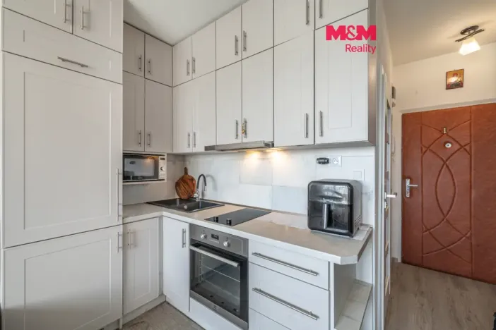 Prodej bytu 1+kk, Tachov, Bělojarská, 22 m2