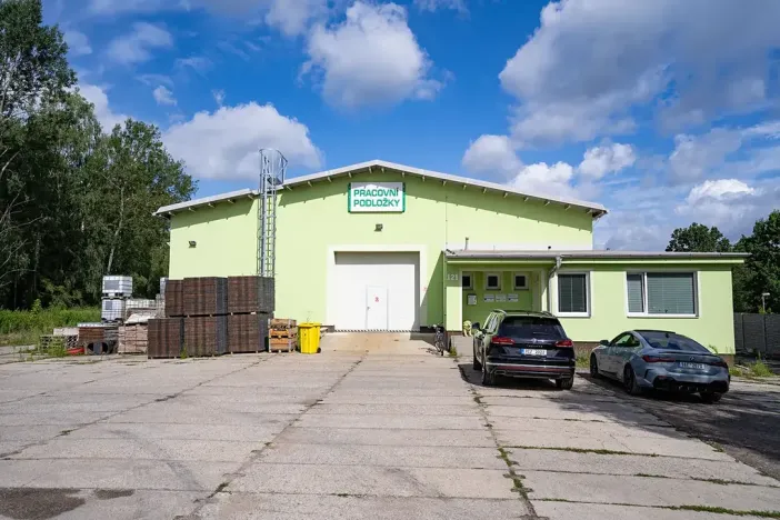 Prodej výrobních prostor, Týniště nad Orlicí, 1650 m2