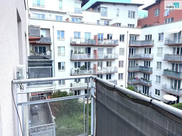 Pronájem bytu 2+kk, Praha - Záběhlice, Mikanova, 52 m2