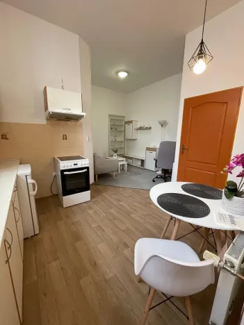 Prodej bytu 2+kk, Jablonec nad Nisou, Jungmannova, 32 m2