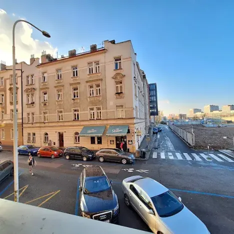 Pronájem bytu 2+kk, Praha - Holešovice, Malá Plynární, 51 m2
