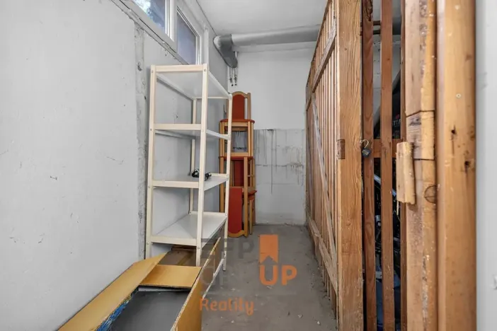 Prodej bytu 3+1, Litomyšl, Komenského nám., 82 m2