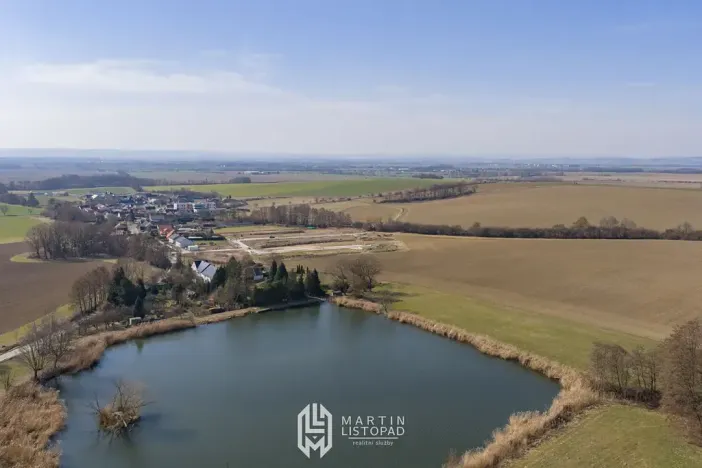 Prodej pozemku pro bydlení, Komárov, 729 m2