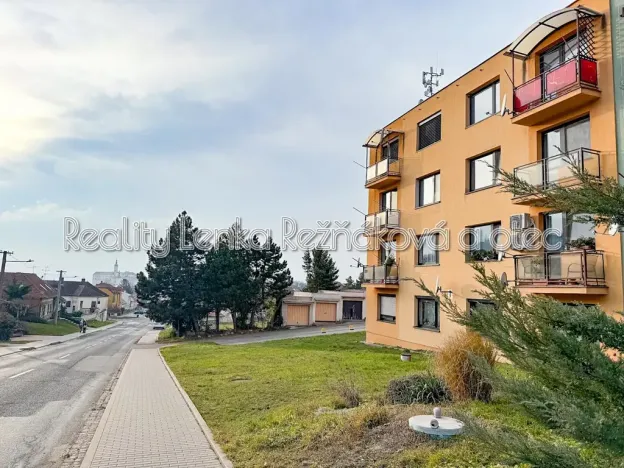 Pronájem bytu 1+kk, Mikulov, Dukelská, 27 m2