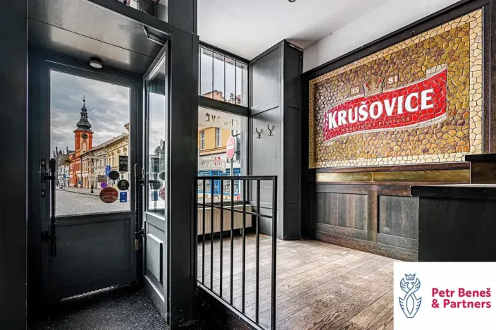 Prodej obchodního prostoru, Rakovník, Husovo náměstí, 1100 m2