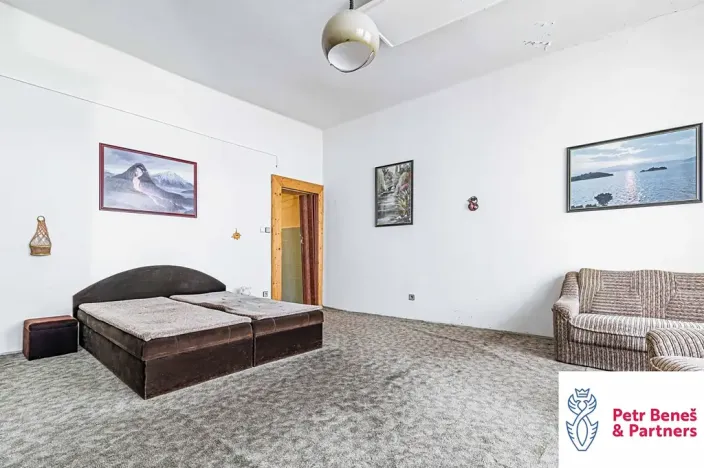 Prodej obchodního prostoru, Rakovník, Husovo náměstí, 1100 m2