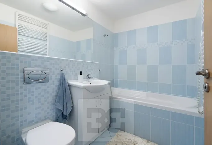 Pronájem rodinného domu, Praha - Kbely, Pod Nouzovem, 148 m2
