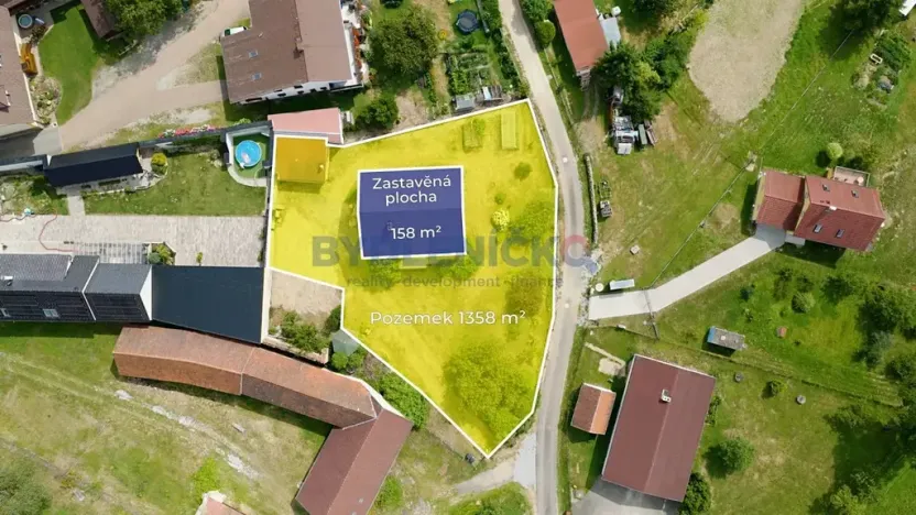 Prodej vícegeneračního domu, Střížov, 252 m2