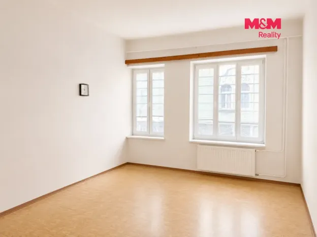 Pronájem kanceláře, Chomutov, Vršovců, 16 m2