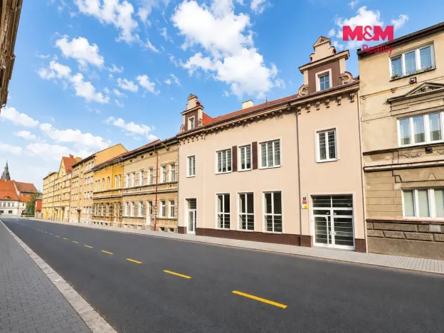 Pronájem skladu, Chomutov, Vršovců, 80 m2