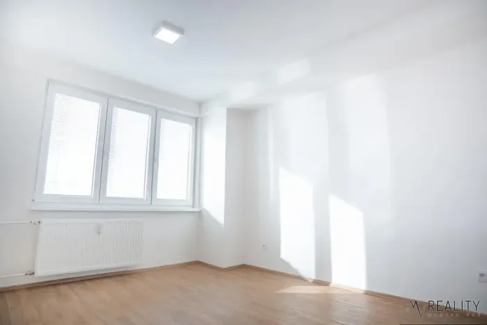 Pronájem bytu 2+kk, Ostrava, Svojsíkova, 57 m2