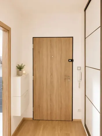 Pronájem bytu 2+kk, Praha - Střížkov, Lovosická, 54 m2
