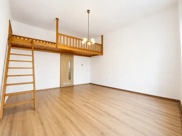 Pronájem bytu 1+1, Karlovy Vary, 5. května, 43 m2