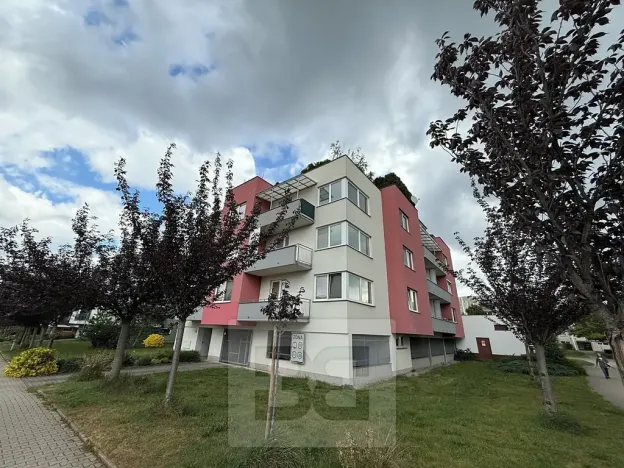 Pronájem bytu 2+kk, Hradec Králové, Svatojánská, 59 m2