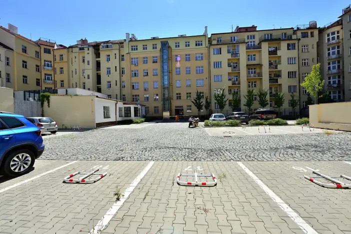 Pronájem bytu 3+kk, Praha - Bubeneč, dr. Zikmunda Wintra, 74 m2