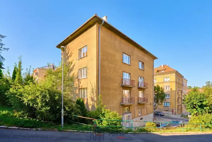 Prodej bytu 2+1, Karlovy Vary, Zbrojnická, 61 m2