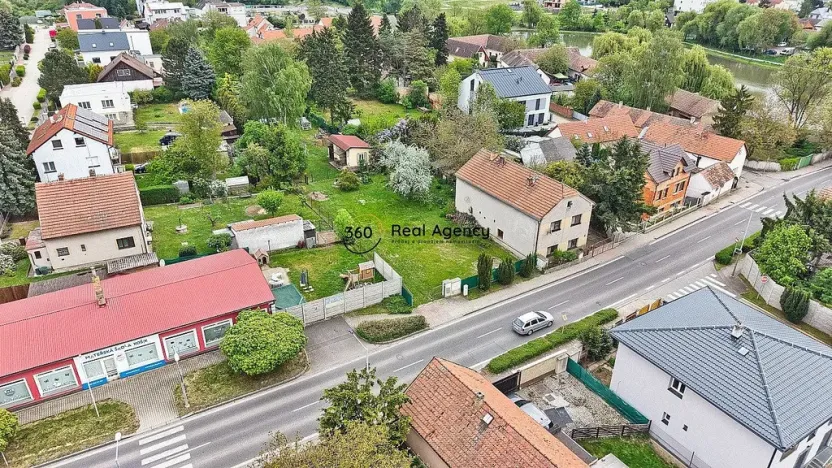 Prodej pozemku, Praha, 1418 m2