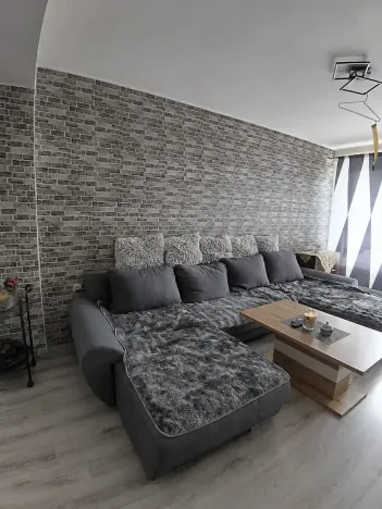Prodej bytu 2+1, Kynšperk nad Ohří, náměstí SNP, 55 m2