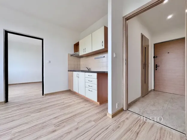 Pronájem bytu 2+kk, Ústí nad Labem, Šumavská, 37 m2