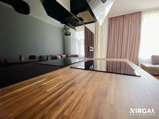 Pronájem bytu 2+kk, Praha - Bubeneč, Čs. armády, 53 m2