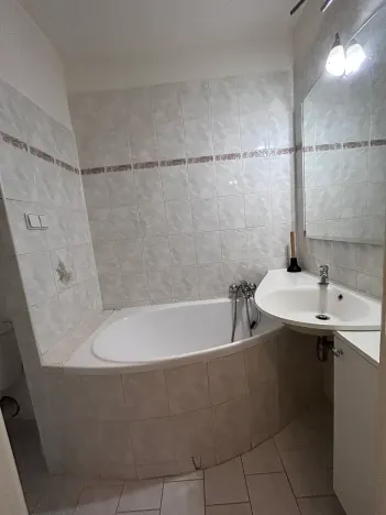 Pronájem bytu 1+1, Ostrava, Krasnoarmejců, 35 m2